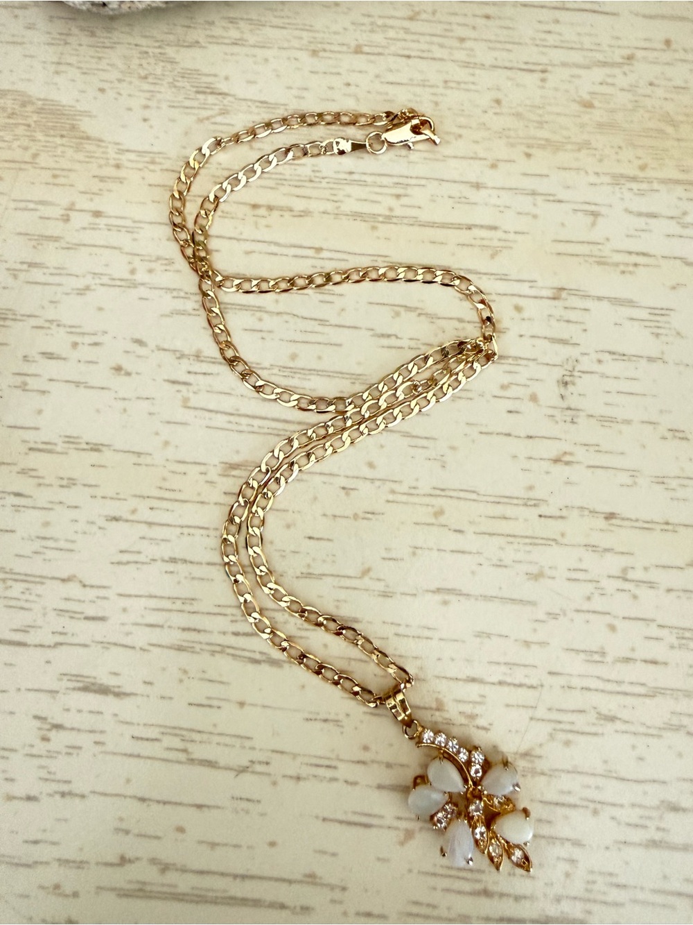 Vintage Opal Flower Crystal Pendant Necklace